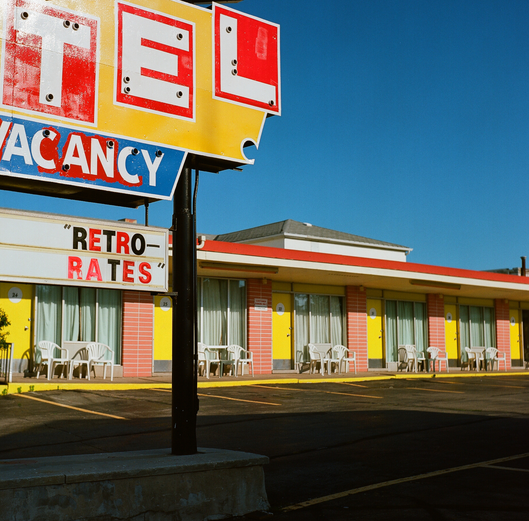 Retro Vacancy